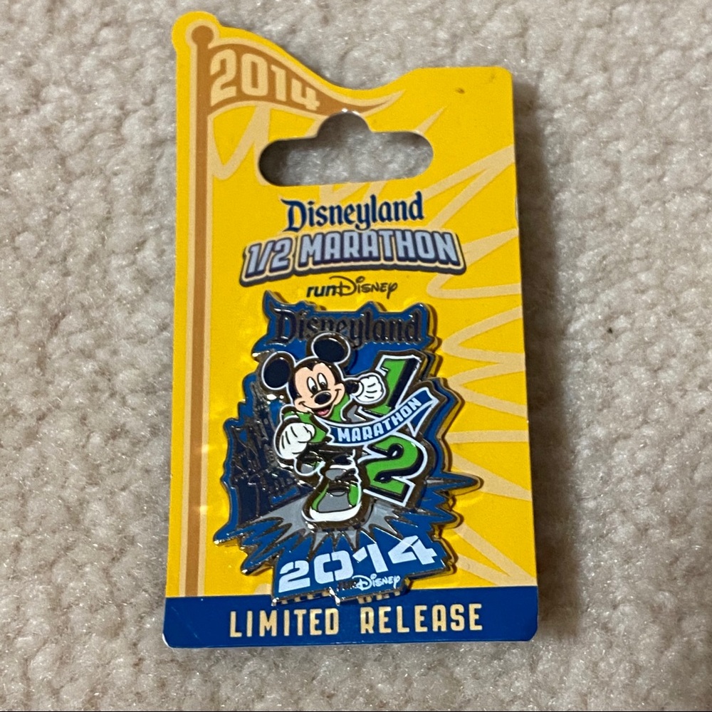 Disneyland 2014 Half Marathon Pin